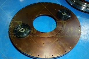 S-III-I-1300-2内齿双驱齿轮式回转驱动设计方案