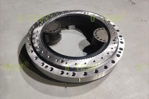 轻量化双齿轮回转驱动解决方案简析